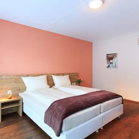 Sleeps 4 Wifi T425769 公寓